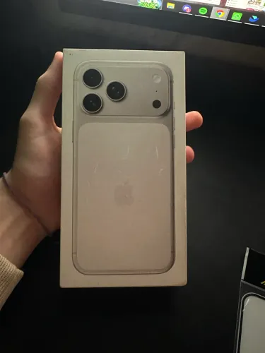 iPhone 17 pro Max Silver 256 em promoção