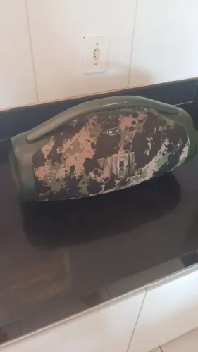 JBL bombox 3 usada