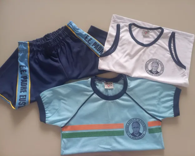 UNIFORME ESCOLAR E.E. PADRE EUSTÁQUIO