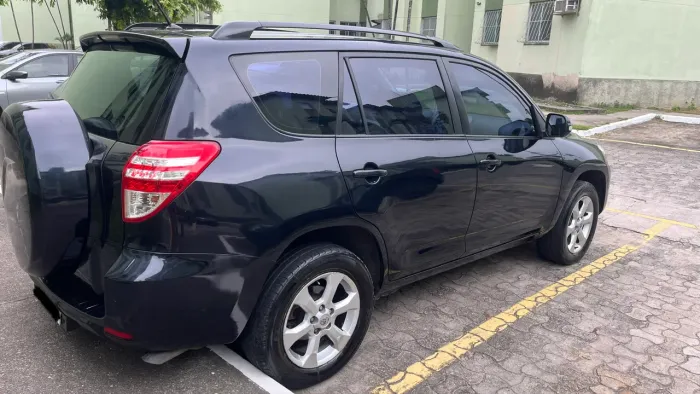 Toyota RAV4 2.4 4X2 16V 170cv Aut. 2011