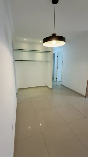 Excelente apartamento de 3 quartos e 1 suíte à venda no coração dos Aflitos