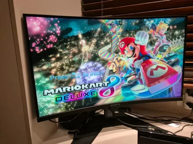 Monitor Gamer Gigabyte G32QC 32" Curvo 165Hz QHD 1440p