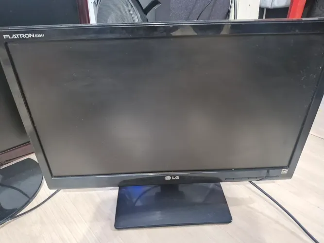 Monitor LG FLATRON E2041