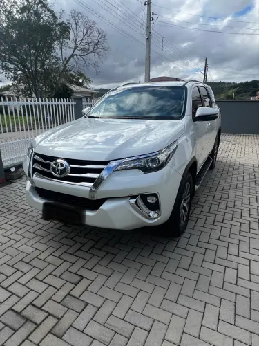 Toyota Hilux SW4 SRX 4X4 2.8 TDI 16V Dies. Aut. 2020