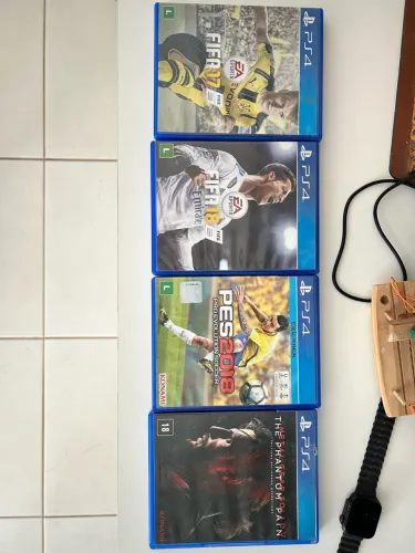 VENDO 4 JOGOS DE PS4