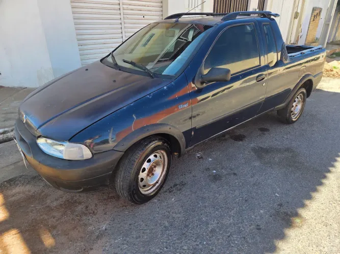Fiat Strada Working 1.5 MPI 8V CE (álcool) 2001