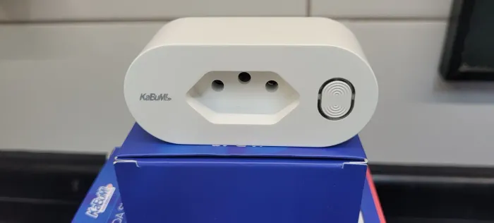 Tomada Inteligente KaBuM! Smart Wi-Fi - Bivolt 16A | NOVA