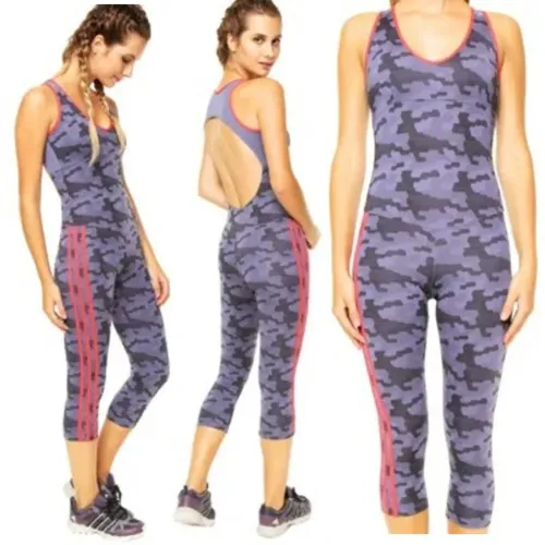 Macaquinho fitness Adidas tamanho G cinza camuflado