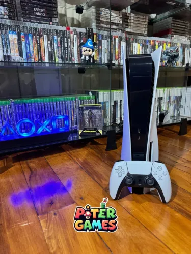 PlayStation 5 FAT 825GB com leitor de disco SEMINOVO