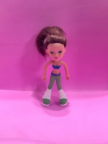 Boneca miniatura