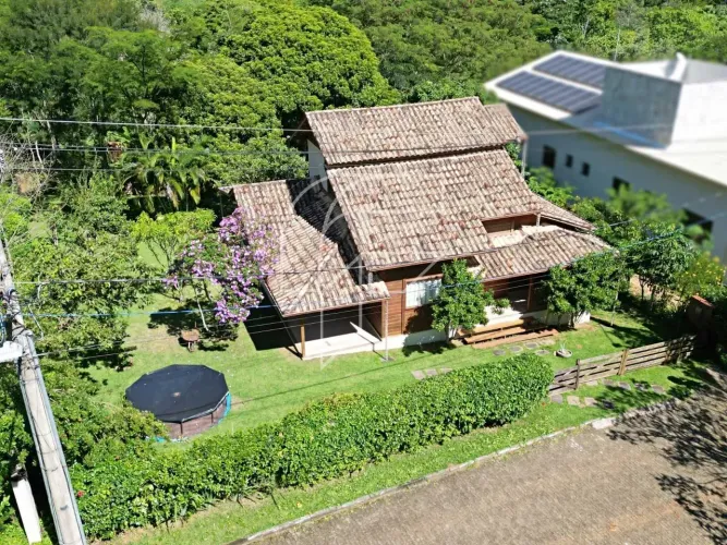 Imóvel para venda possui 200 metros quadrados com 3 quartos em Buenos Aires - Guarapari -