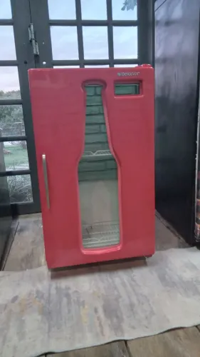 CERVEJEIRA EXPOSITOR GELOPAR