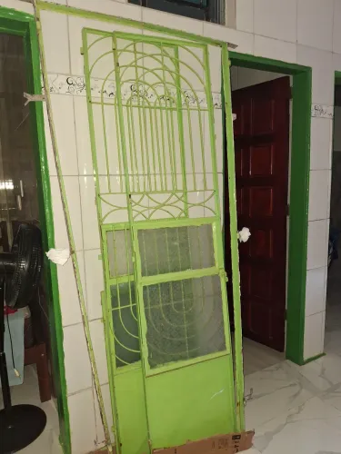 Porta de ferro