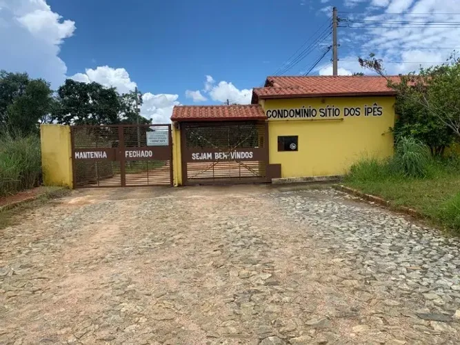 Chácara de 2.218m² chacreamento rural, portaria, câmeras de segurança, Jaboticatubas.