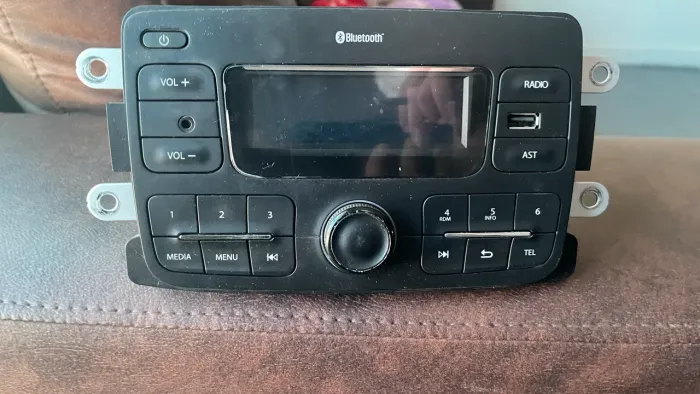 Rádio original Renault Duster