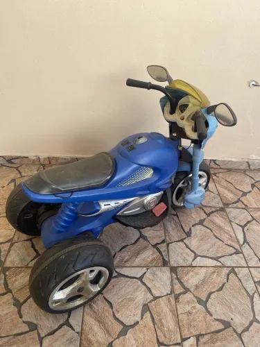 Moto elétrica infantil 