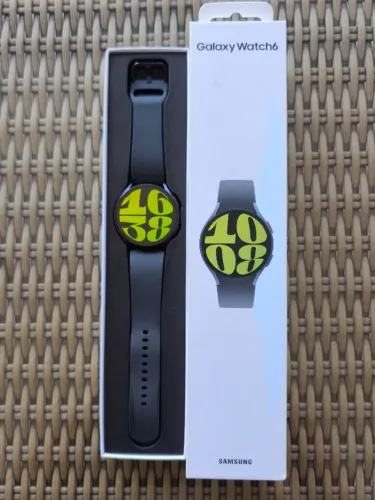 Samsung Watch 6 LTE 44mm Tela Super AMOLED 1.47" Grafite
