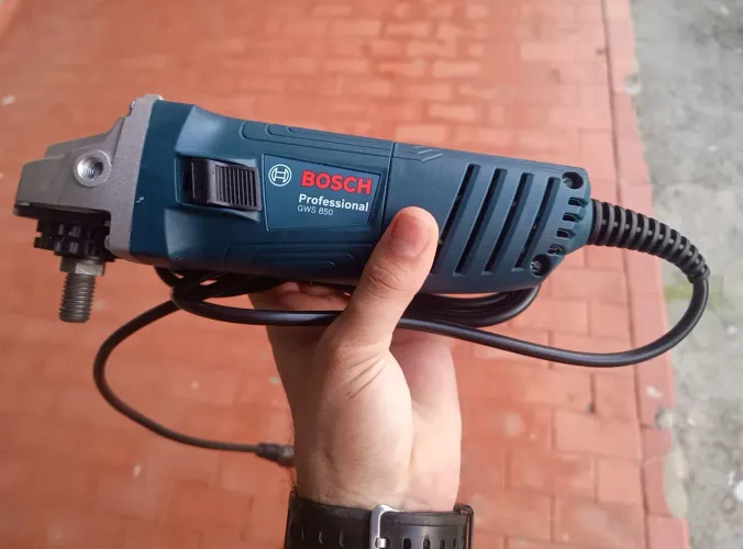 Esmerilhadeira Bosch 850W 220v