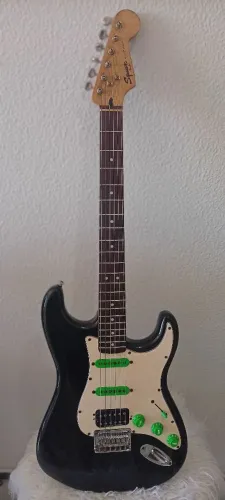 Guitarra Squier Indonésia Ponte Fixa Captadores Fender texas