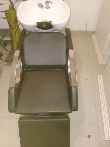 Lavatório de luxo Terra Santa semi-novo ducha quente e fria