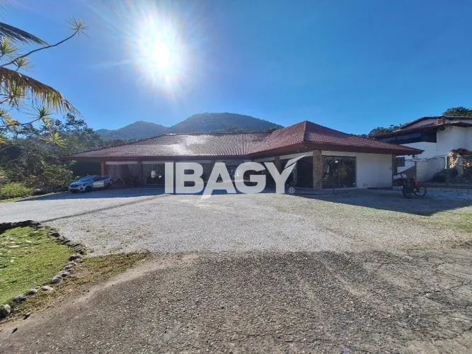 Oportunidade! Loja em Itacorubi - Florianópolis