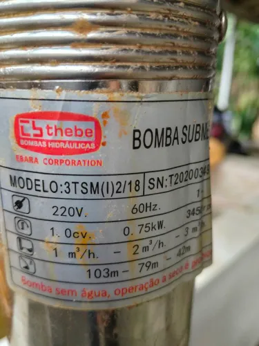Bomba submersa para poço artesiano, com fio ,9 canos ,e corda para segurança 