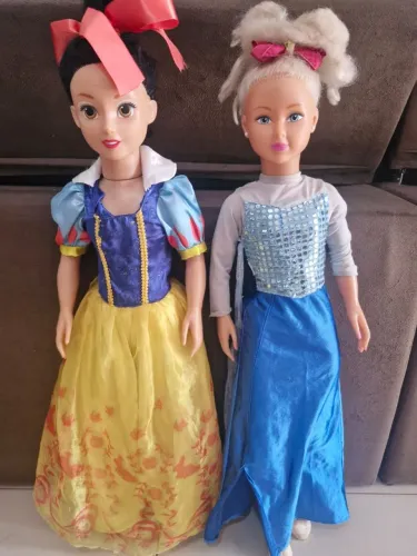 Bonecas grandes com 80cm - Disney 