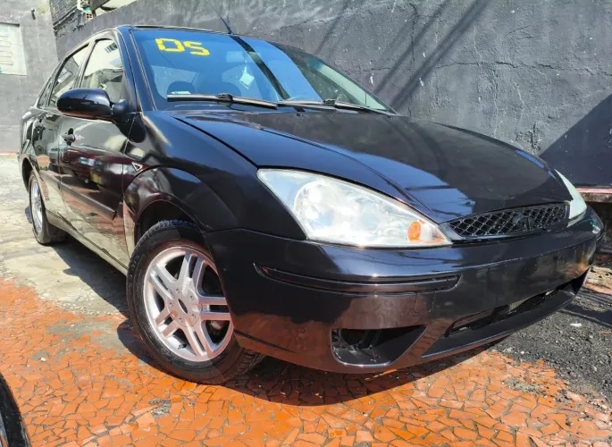Ford Focus Sedan 2.0 16v/2.0 16V Flex 4P Aut. 2005