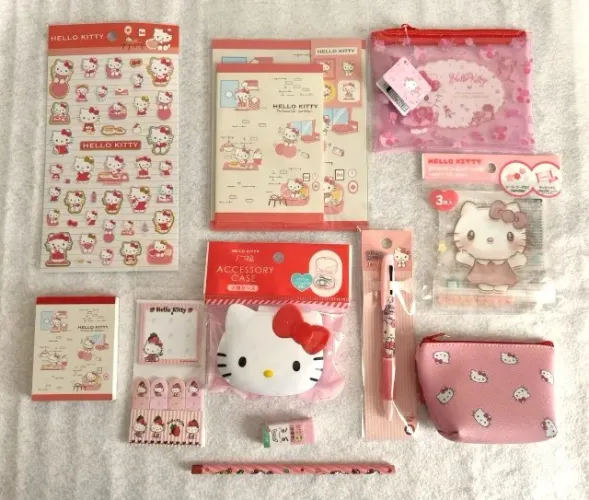 Kit de Papelaria Sanrio Hello Kitty Original Japão (11 itens)