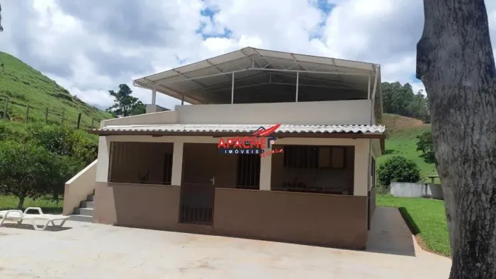 Casa com terreno para venda, no Sítio Esperança, em Viçosa - MG.