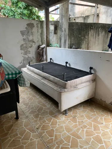 Vendo cama de solteiro