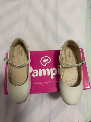Sapatilha infantil Pampili tamanho 28