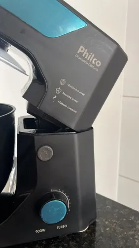 Batedeira planetária Philco 900 w semi nova