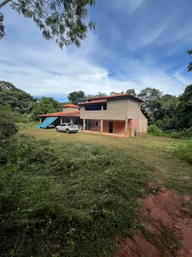 ALUGA-SE IMÓVEL PARA ALOJAMENTO DE EMPRESAS - Acuruí Itabirito/MG