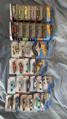 Vende-se Miniaturas Hotwheels