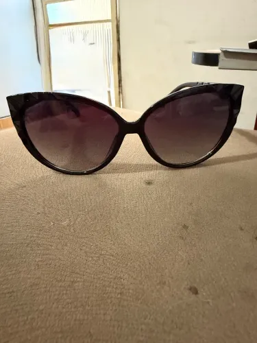 Vendo óculos de sol