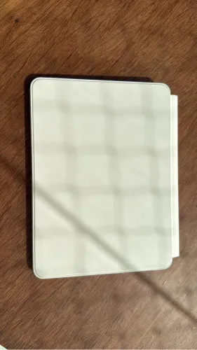 Capa com teclado bluetooth para ipad air e pro
