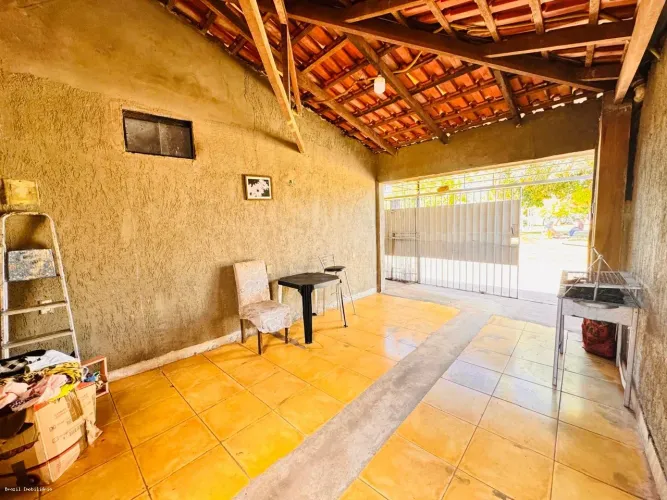 Casa para Venda em Brasília, Santa Maria, 3 dormitórios, 1 banheiro, 2 vagas