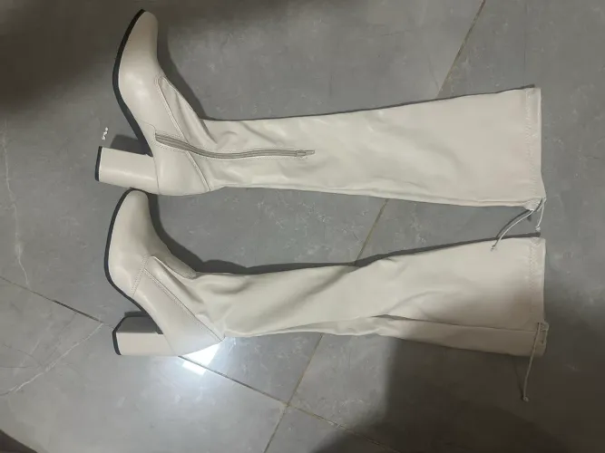 Vende se bota