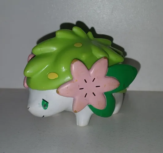 BONECO ACTION FIGURE MINIATURA POKEMON SHAYMIN JAKKS