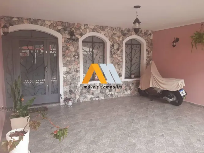 Casa com 3 dormitórios à venda, 234 m² por R$ 750.000,00 - Vila Hortência - Sorocaba/SP