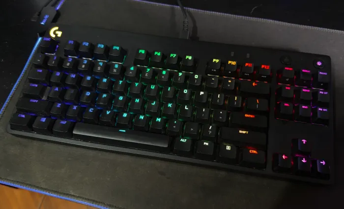 Teclado Logitech G Pro TKL 