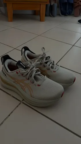 Tênis asics gel Nimbus 28 Senna