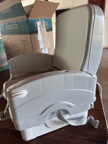 Cadeirinha portátil muito nova