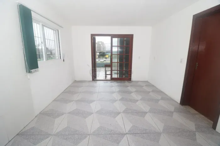 Ponto comercial na Parte Superior - Av. Duque de Caxias