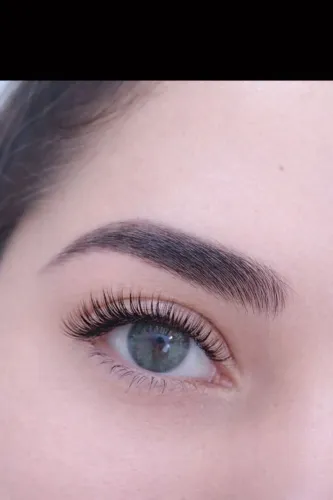 Extensão de cílios e Brow Lamination 