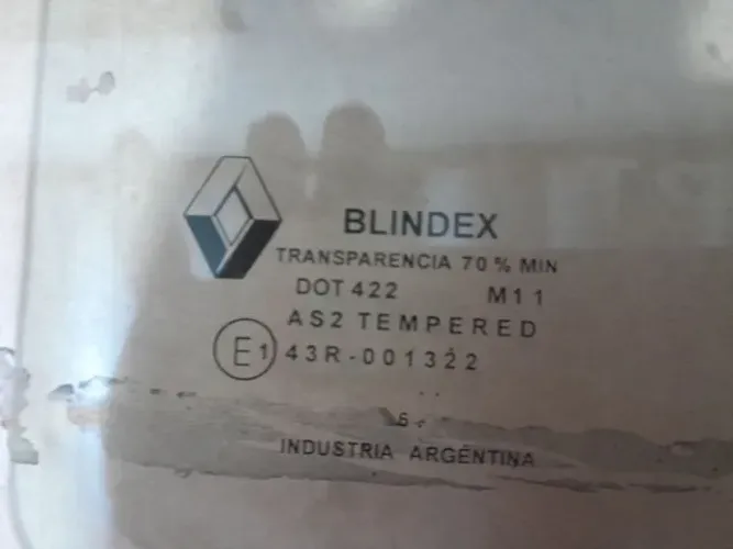 Vidro Traseiro direito Clio Argentino 99 4P