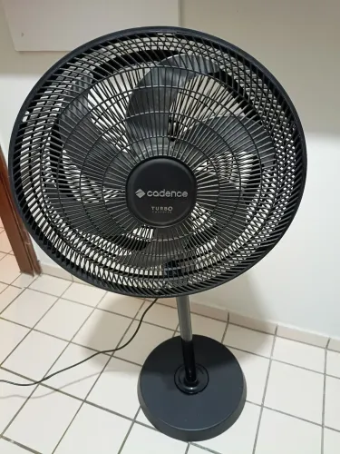 Vendo ventilador pedestal Cadence turbo conforto