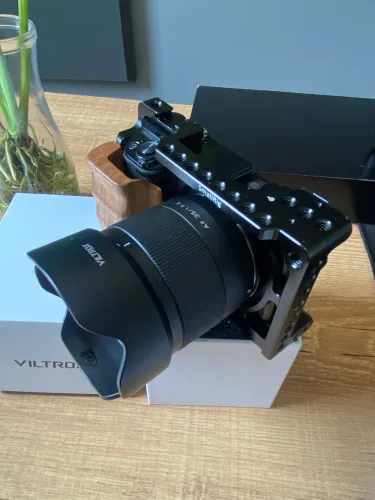 Sony A6000 + Viltrox 35mm 1.7 nova.divido no cartão