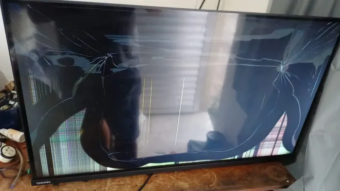 Tv tela quebrada para retira pecas